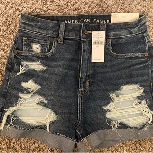AMERICAN EAGLE MOM SHORTS
